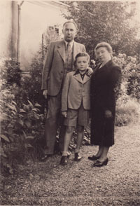 Aleksandar, Miroslav und Jelena Ribner, 1930er'© Miroslav Ribner