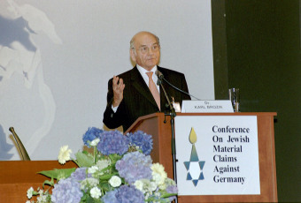 Dr. Karl Brozik'Claims Conference, Frankfurt