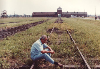 Ernst W. Michel at the ramp in Auschwitz-Birkenau, July 1, 1983'© Ernest W. Michel
