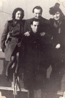 Herman and Marianne Shine, Max and Hertha Drimmer,  bound for America, 1947'© Herman Shine