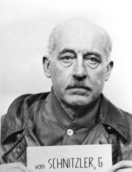 Georg von Schnitzler. Fotoaufnahme aus der National Archives Collection of World War II War Crimes Records vom Nürnberger Prozess gegen I.G. Farben'© National Archives, Washington, DC