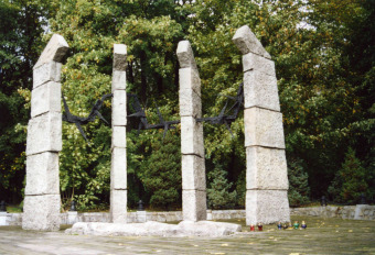 Memorial for the victims of the Buna/Monowitz concentration camp in front of the former I.G. Auschwitz plant site, 2003'© Matthias Naumann