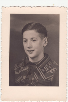 Erich Kary as a boy
'© Erich Kary