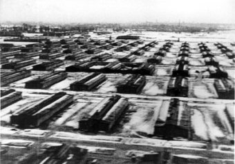 Luftaufnahme von Auschwitz II (Birkenau), 1944'© National Archives, Washington, DC