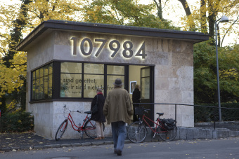 The Wollheim Pavilion on the grounds of the I.G. Farben Building
'© Fritz Bauer Institute