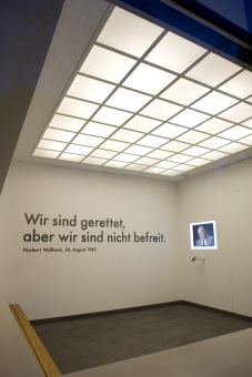 The wall inscription in the pavilion of
'the Wollheim Memorial
'© Heiner Blum