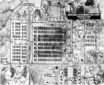 Luftaufnahme von Auschwitz II (Birkenau), 1944'© National Archives, Washington, DC